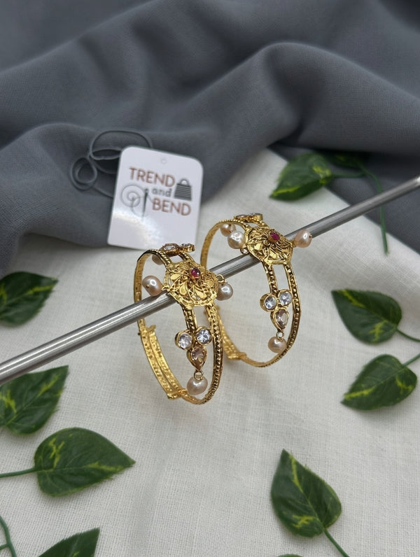 Traditional South Asian Floral and Latticework (Jali) Styles Gold-tone Bangles