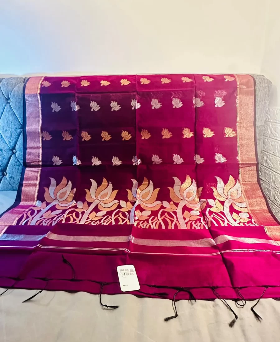 Graceful Magenta Silk Saree with Lotus Motifs and Lustrous Borders - TrendAndBend